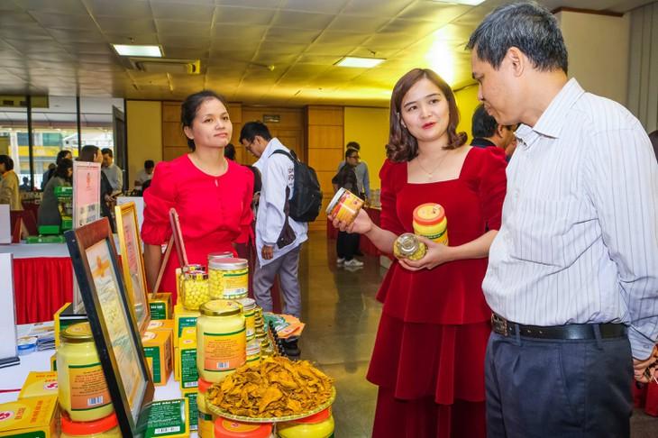 安全食品生产经营方案供应单位也参与其中,形成了从生产到经营的食品